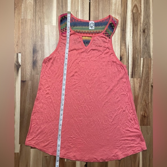 Sun & Moon Razor Back Tank, Size Medium - Picture 6 of 7